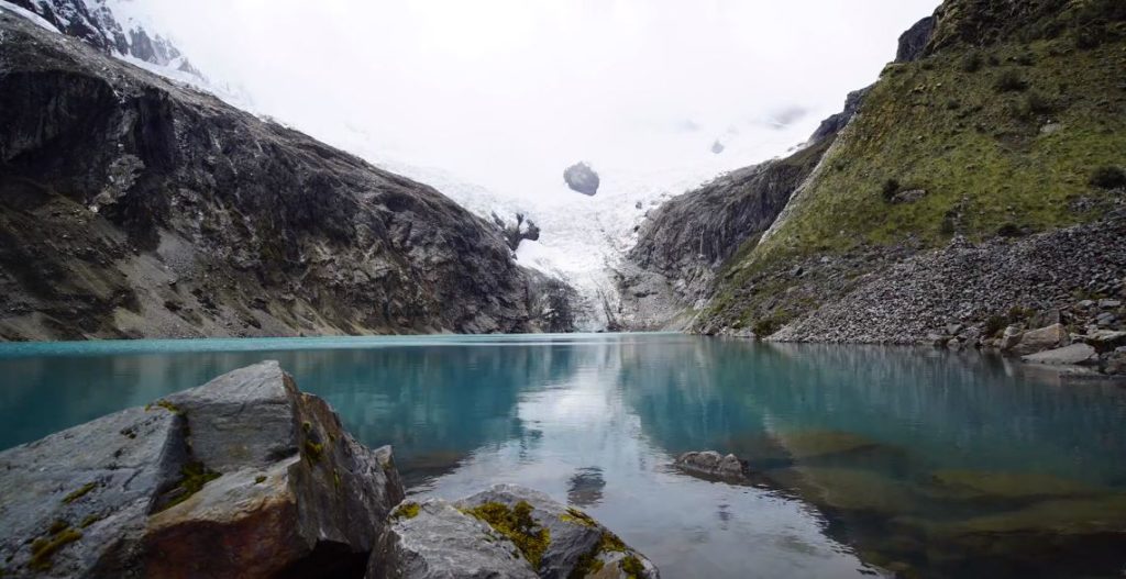 The glacier at Lake Arhuaycocha